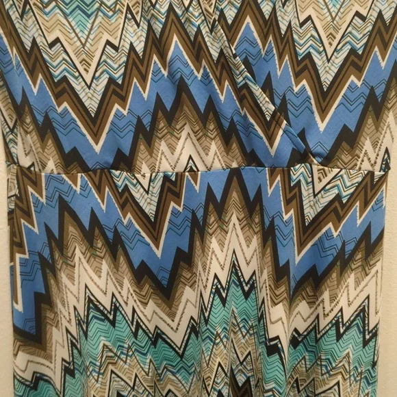 NWT Neesha Mini Dress - Chevron Pattern - Elastic - Relaxed Vibe - Work To Play - Picture 8 of 13